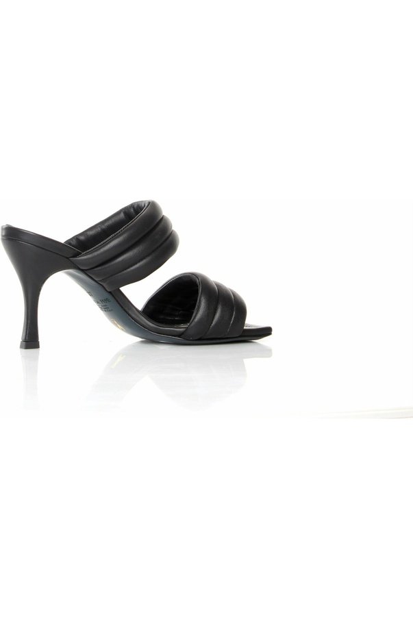 PATRIZIAPEPE 8X0007/L025 scarpa con tacco con punta quadrata, trapuntata e dettaglio fly in rilievo